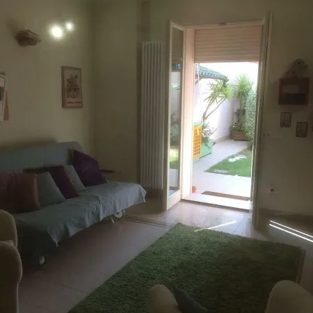 Διαμέρισμα Piano Terra Con Giardino Vicino Al Mare Βιαρέτζιο